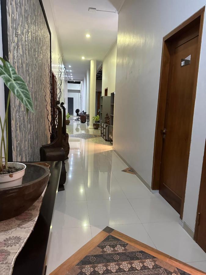Cendhani Raras Gallery Kejayan Bagian luar foto