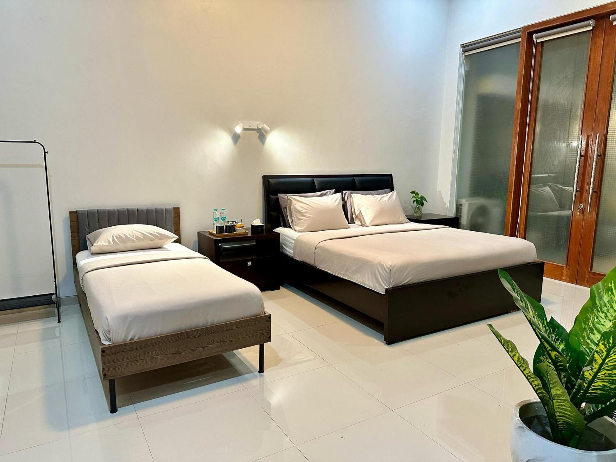 Cendhani Raras Gallery Kejayan Bagian luar foto